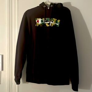 Large champion sweater used great condition, it’s a hoodie